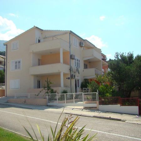 טוצפי Apartments Ada מראה חיצוני תמונה